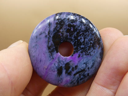 Sugilith Sugilite Schutz Donut ~ Edelstein Kette ~HIPPIE ~GOA ~Boho ~Nature ~Heilstein ~Rarität ~Selten ~Flash ~Wow ~Sammler ~Sugilite - Art of Nature Berlin