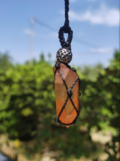 Tangerine Quarz ~ Makramee Edelstein Kette orange Heilstein roh Kristall Geschenk Er Sie Freundin Mann Frau HIPPIE GOA Ethno Natur Vintage - Art of Nature Berlin