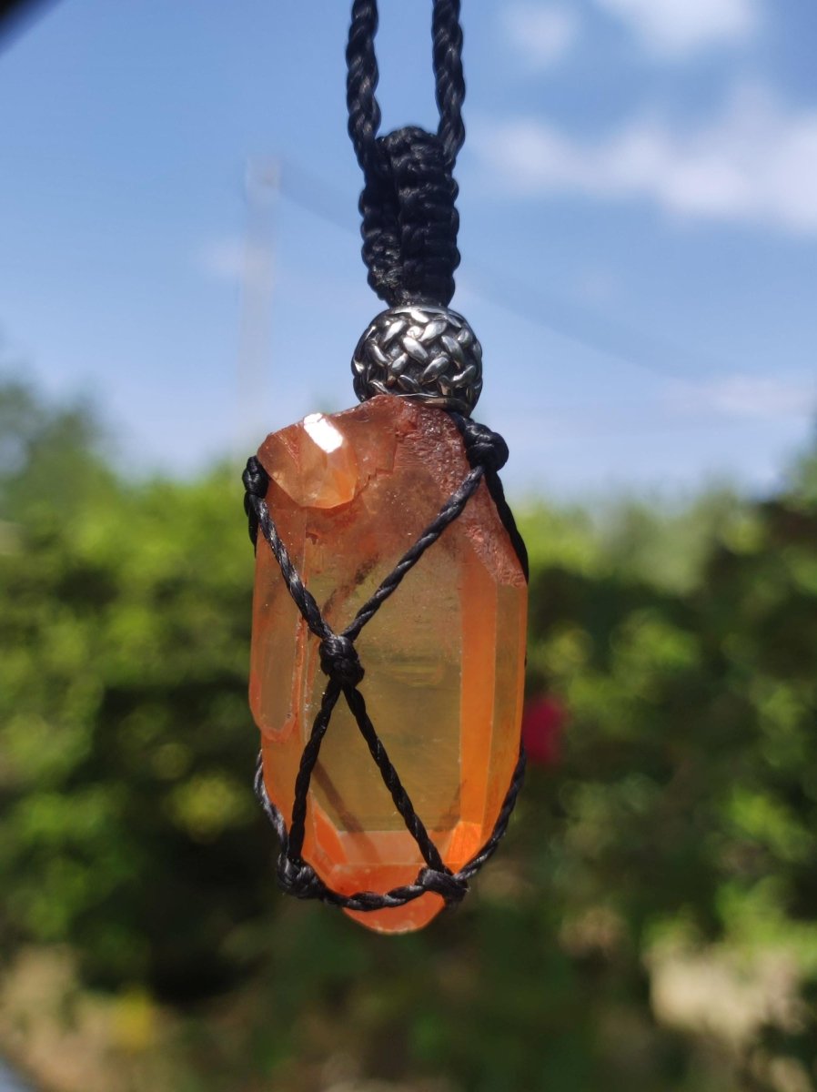 Tangerine Quarz ~ Makramee Edelstein Kette orange Heilstein roh Kristall Geschenk Er Sie Freundin Mann Frau HIPPIE GOA Ethno Natur Vintage - Art of Nature Berlin