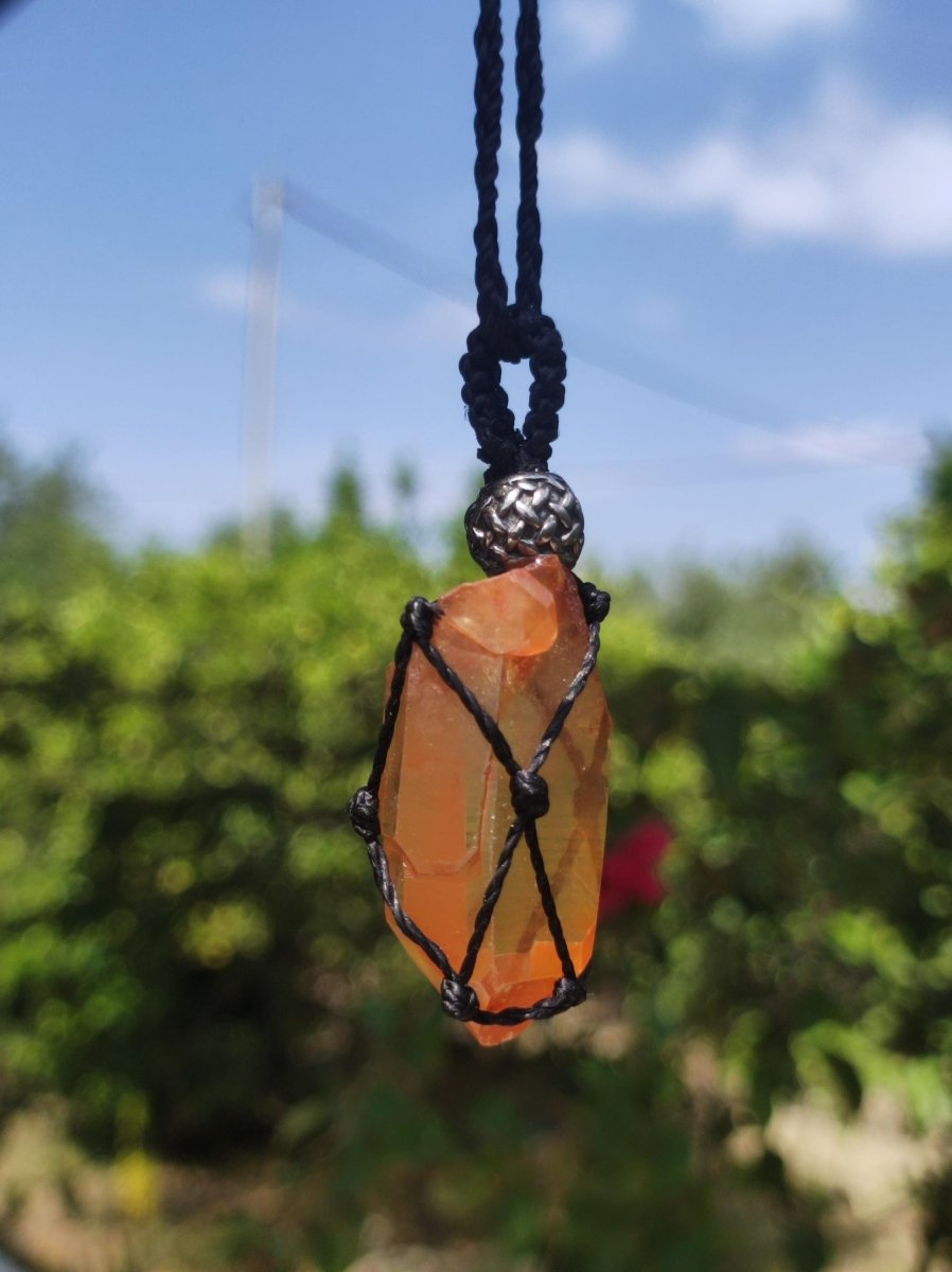 Tangerine Quarz ~ Makramee Edelstein Kette orange Heilstein roh Kristall Geschenk Er Sie Freundin Mann Frau HIPPIE GOA Ethno Natur Vintage - Art of Nature Berlin