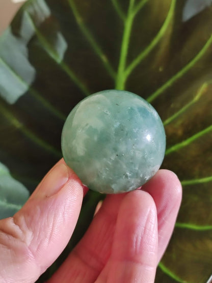 Tanzurine green Emerald Tanzurine Quartz ~ Magische Edelstein Kugel Deko Sphere Crystal Meditation Ethno Heilstein Sammler Rarität Mineral - Art of Nature Berlin