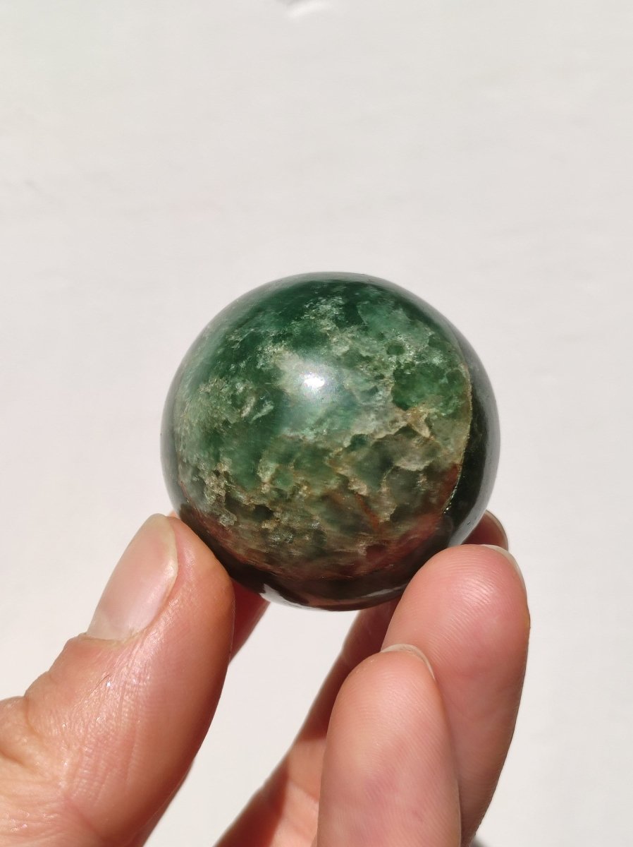 Tanzurine green Emerald Tanzurine Quartz ~ Magische Edelstein Kugel Deko Sphere Crystal Meditation Ethno Heilstein Sammler Rarität Mineral - Art of Nature Berlin