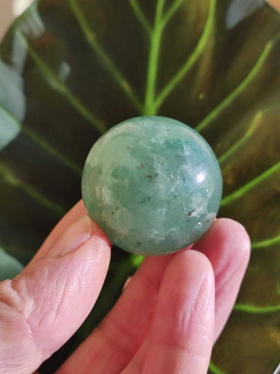 Tanzurine green Emerald Tanzurine Quartz ~ Magische Edelstein Kugel Deko Sphere Crystal Meditation Ethno Heilstein Sammler Rarität Mineral - Art of Nature Berlin