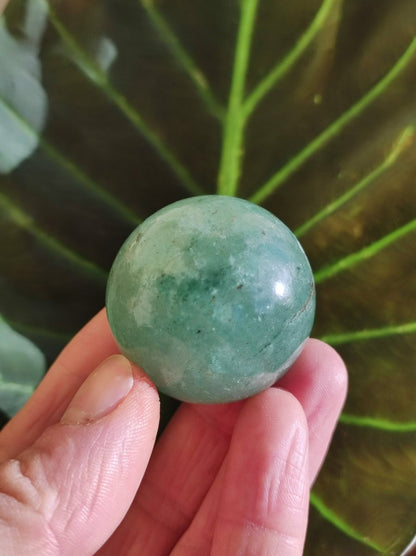 Tanzurine green Emerald Tanzurine Quartz ~ Magische Edelstein Kugel Deko Sphere Crystal Meditation Ethno Heilstein Sammler Rarität Mineral - Art of Nature Berlin