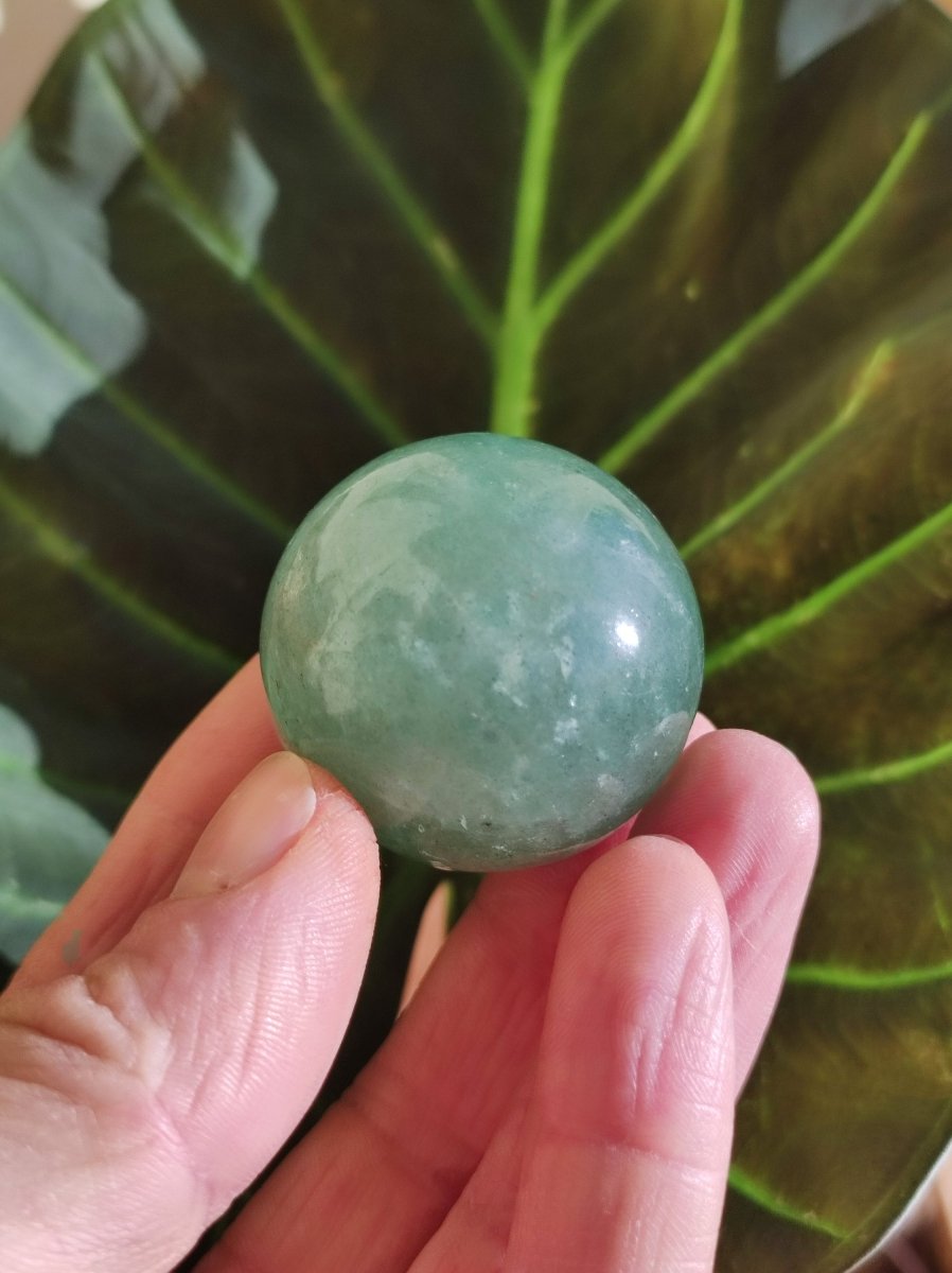 Tanzurine green Emerald Tanzurine Quartz ~ Magische Edelstein Kugel Deko Sphere Crystal Meditation Ethno Heilstein Sammler Rarität Mineral - Art of Nature Berlin