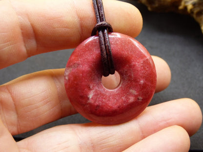 Thulit Donut AAA ~ Edelstein Kette ~ GOA ~ Hippie ~Boho ~Ethno ~Nature ~Heilstein - Art of Nature Berlin