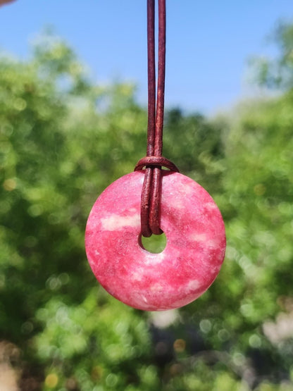 Thulit Donut AAA Edelstein Kette Heilstein Schutzsymbol Mann Frau Glück HIPPIE GOA Boho Tibet Ethno Natur Rarität Geschenk Freundin Unikat - Art of Nature Berlin