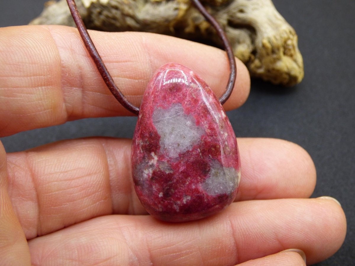 Thulit Edelstein Kette pink rot Natur HIPPIE GOA Boho Heilstein Kristalle Schmuck Anhänger Mann Frau Kind Geschenk Er Sie Bruder Schwester - Art of Nature Berlin