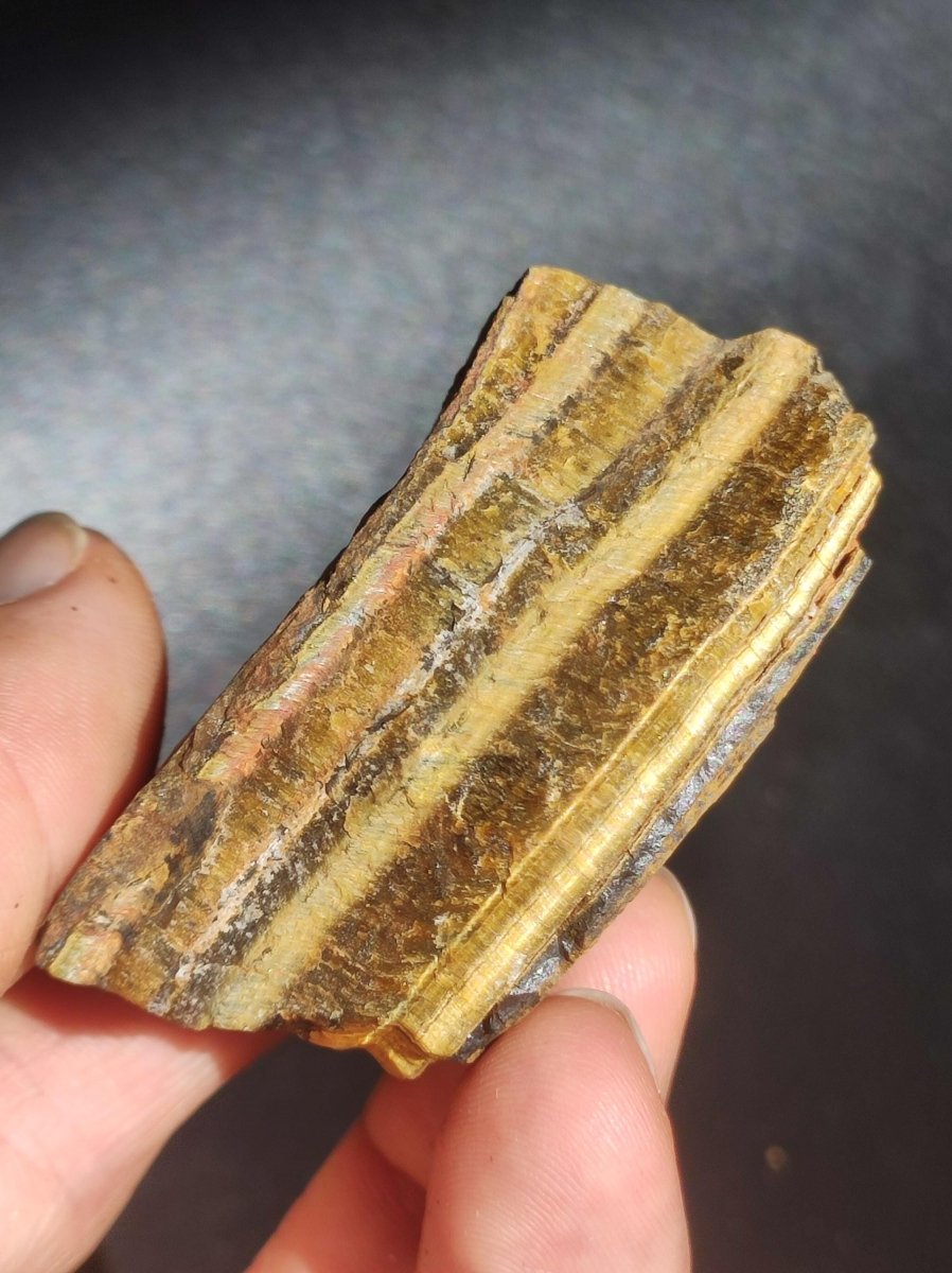 Tigerauge braun roh Sammler Stufe Rarität Edelstein Deko Kristall Heilstein Mineral Kollektion Energie Natur Meditation HIPPIE - Art of Nature Berlin