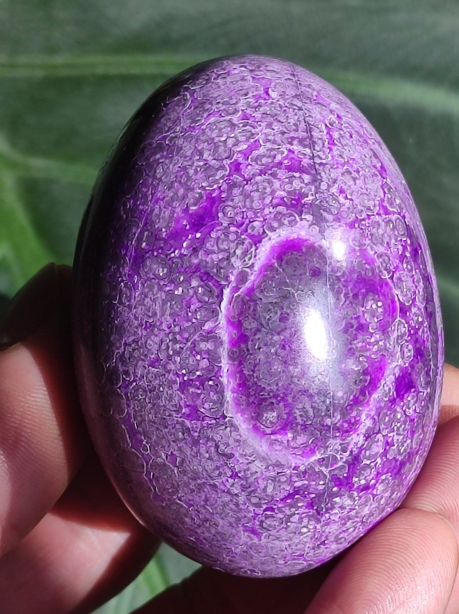 Traumhaftes Sugilith Ei ~ 750ct ~ Sugilite Egg Edelstein Deko Kristall Meditation Energie Heilstein Rarität Selten Sammler Investition - Art of Nature Berlin