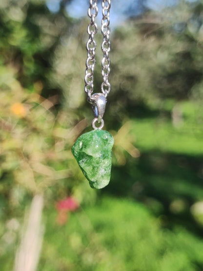 Tsavorit AAA *Rarität* ~ 925 Sterling Silber Edelstein Kette HIPPIE GOA Boho Ethno Nature Heilstein Anhänger Geschenk Mann Frau Er Sie - Art of Nature Berlin