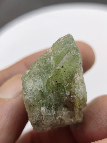 Tsavorit Kristall aus Merelani Tansania | Grüner Granat Rohkristall | Natürlicher Chrom Grossular | Sammler Mineralien roh - Art of Nature Berlin