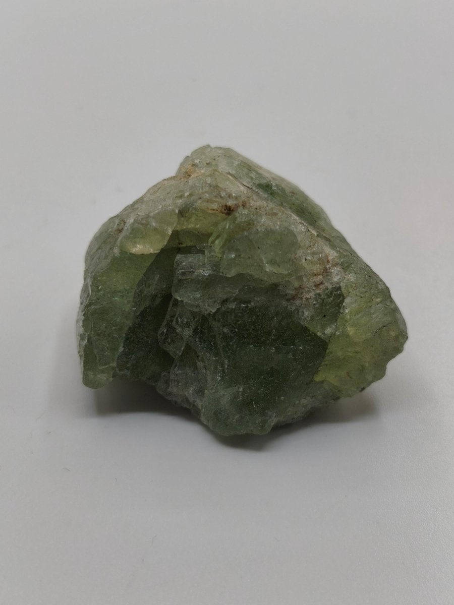 Tsavorit Kristall aus Merelani Tansania | Grüner Granat Rohkristall | Natürlicher Chrom Grossular | Sammler Mineralien roh - Art of Nature Berlin