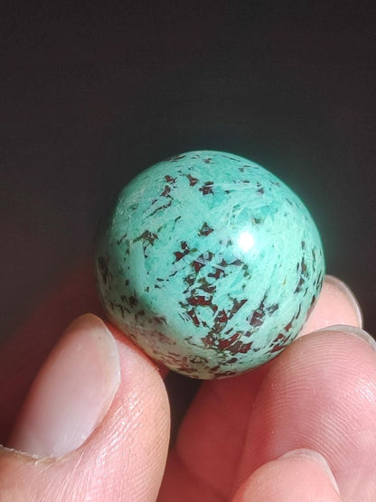 Türkis Kugel 100% natürlich ~ Magische Edelstein Kugel Massage & Deko Crystal Meditation Heilstein Rarität Sammler Mineral Rund blau - Art of Nature Berlin