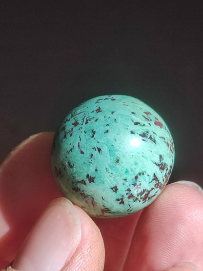 Türkis Kugel 100% natürlich ~ Magische Edelstein Kugel Massage & Deko Crystal Meditation Heilstein Rarität Sammler Mineral Rund blau - Art of Nature Berlin