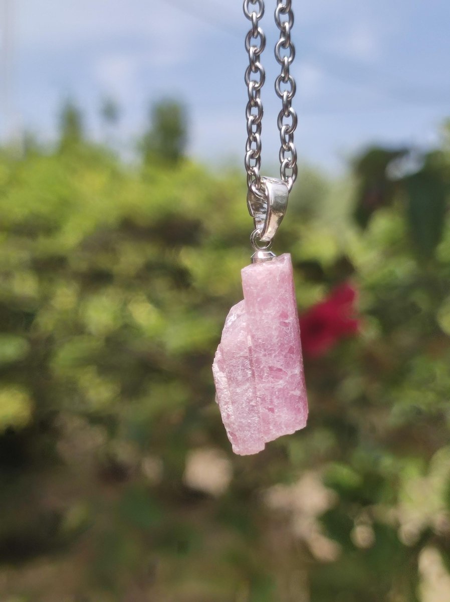 Turmalin pink / rosa + 925 Sterling Silber Öse - Edelstein Kette Anhänger Natur Heilstein Kristall Geschenk Mann Frau Mutter Er Sie Freundin - Art of Nature Berlin