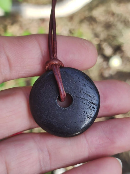 Turmalin / Schörl ~ Edelstein Kette HIPPIE GOA Boho Tibet Ethno Nature Donut Schutzsymbol ~Heilstein Chakra Energie schwarz Mann Frau - Art of Nature Berlin