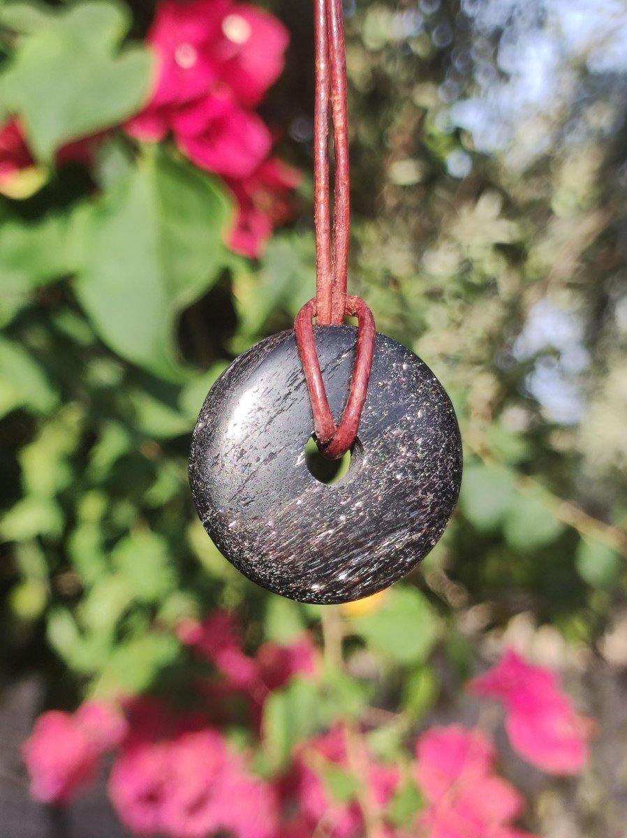 Turmalin / Schörl ~ Edelstein Kette HIPPIE GOA Boho Tibet Ethno Nature Donut Schutzsymbol ~Heilstein Chakra Energie schwarz Mann Frau - Art of Nature Berlin