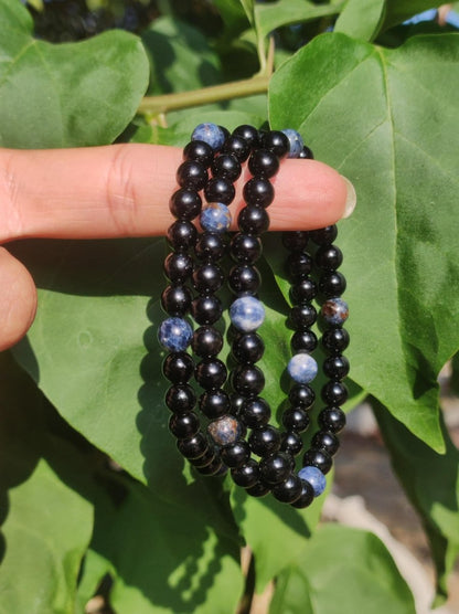 Turmalin (Schorl) + Pegmatit *Rarität* - Edelstein Armband Stretch blau schwarz Perlen Geschenk Glück Mann Frau Kind Er Sie Freund Energie - Art of Nature Berlin