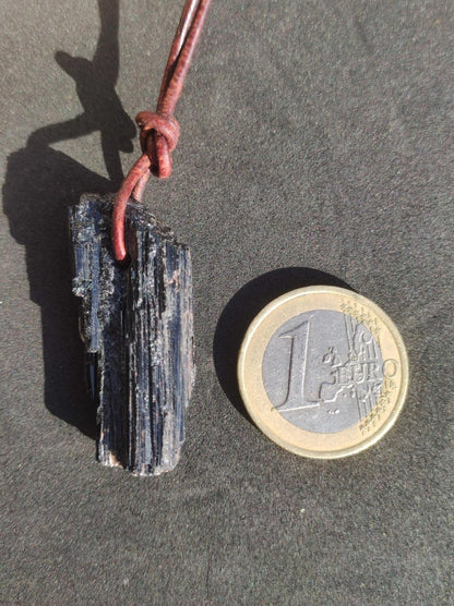 Turmalin / Schörl roh & geschliffen ~ Edelstein Kette schwarz Hippie GoaPsy Boho Tibet Ethno Natur Heilstein Kraft Anhänger Mann Bruder Gift - Art of Nature Berlin