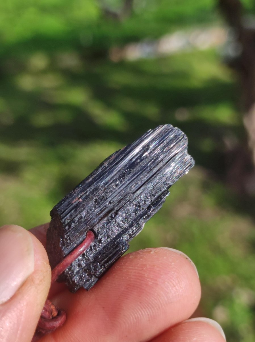 Turmalin / Schörl roh & geschliffen ~ Edelstein Kette schwarz Hippie GoaPsy Boho Tibet Ethno Natur Heilstein Kraft Anhänger Mann Bruder Gift - Art of Nature Berlin