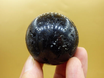 Turmalin schwarz / Schörl ~ Magische Edelstein Kugel Massage & Deko Sphere Crystal Spielkugel Meditation ~HIPPIE ~GOA~Boho~Ethno~Heilstein - Art of Nature Berlin
