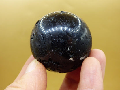 Turmalin schwarz / Schörl ~ Magische Edelstein Kugel Massage & Deko Sphere Crystal Spielkugel Meditation ~HIPPIE ~GOA~Boho~Ethno~Heilstein - Art of Nature Berlin