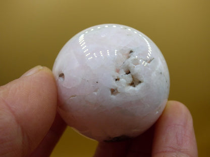 UV Aktiv Mangano Calcit + Epidot *Rarität* rosa Pink Herz Kristall Edelstein Deko Haus Altar Sammler Mineral Selten Rarität Heilstein - Art of Nature Berlin