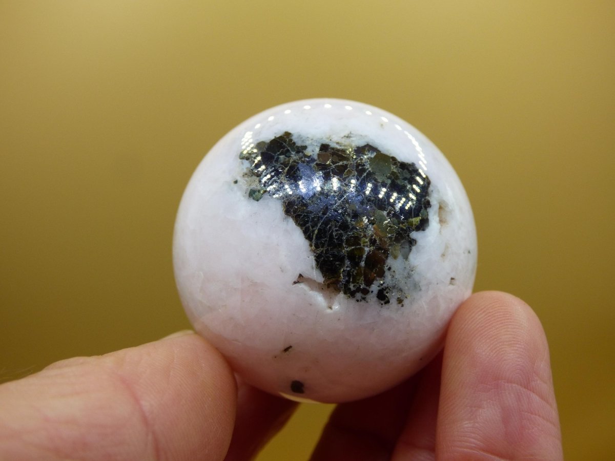 UV Aktiv Mangano Calcit + Epidot *Rarität* rosa Pink Herz Kristall Edelstein Deko Haus Altar Sammler Mineral Selten Rarität Heilstein - Art of Nature Berlin