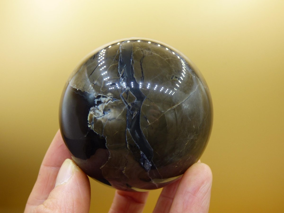 UV AKTIV Volcanic Achat - Edelstein Kugel Deko Sphere Massage Kristall Sammler Meditation Heilstein Frau Mann Geschenk Er Sie Haus Energie - Art of Nature Berlin