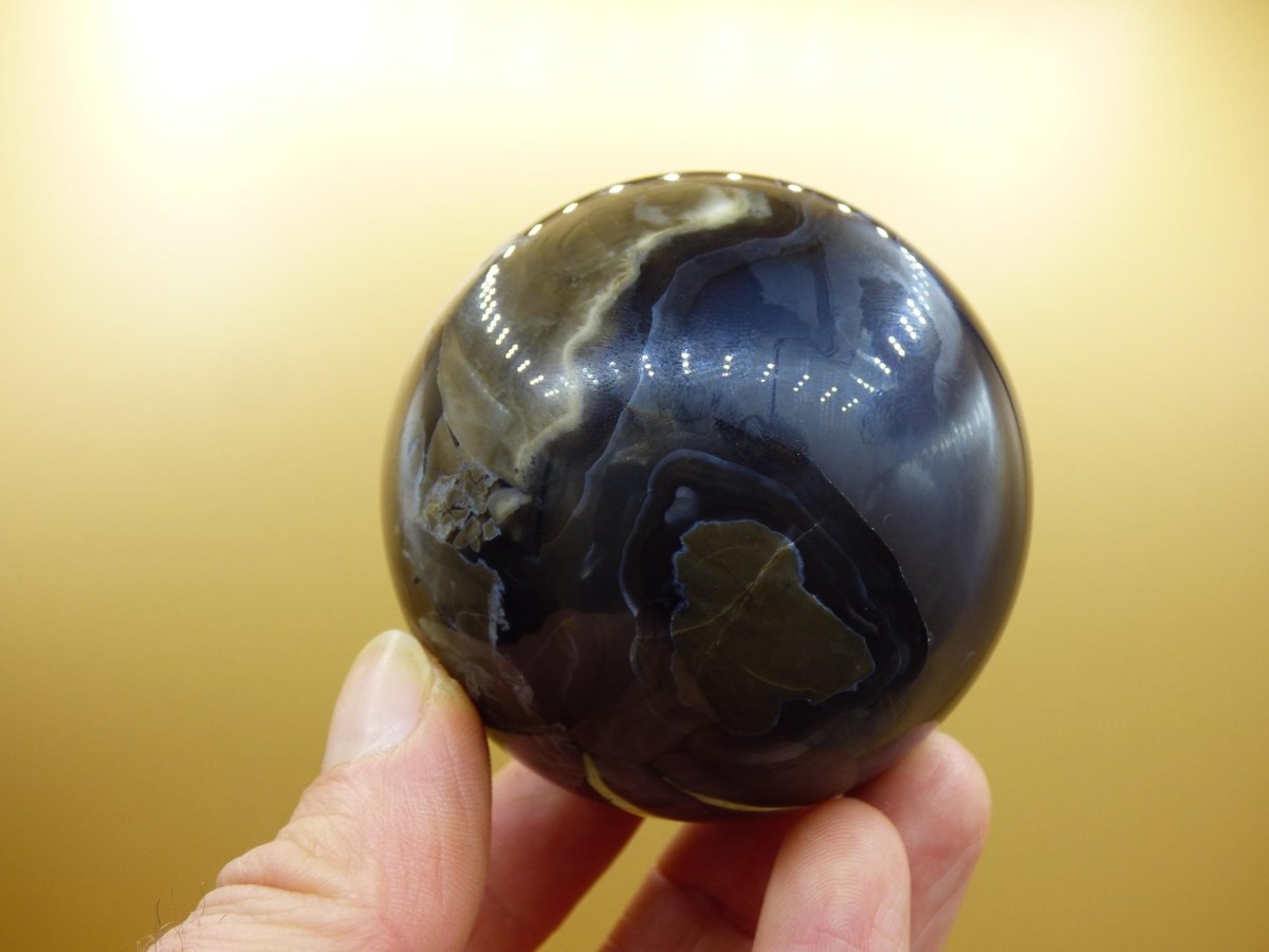 UV AKTIV Volcanic Achat - Edelstein Kugel Deko Sphere Massage Kristall Sammler Meditation Heilstein Frau Mann Geschenk Er Sie Haus Energie - Art of Nature Berlin