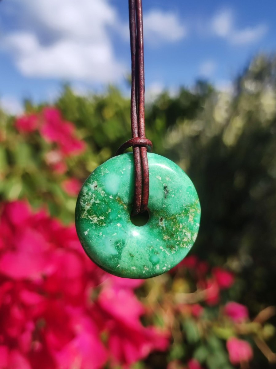 Variscit 30mm Edelstein Kette Donut Pi Scheibe rund Heilstein grün Natur Rarität Geschenk Mann Frau Er Sie Freund Bruder Glück Anhänger - Art of Nature Berlin