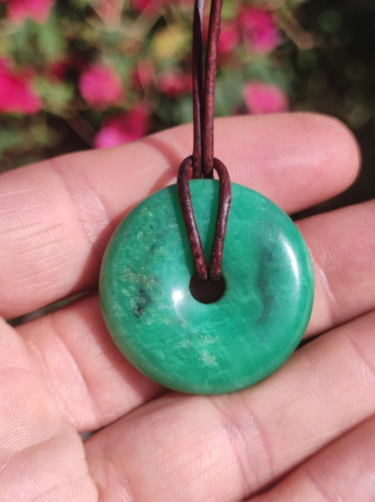 Variscit 30mm Edelstein Kette Donut Pi Scheibe rund Heilstein grün Natur Rarität Geschenk Mann Frau Er Sie Freund Bruder Glück Anhänger - Art of Nature Berlin