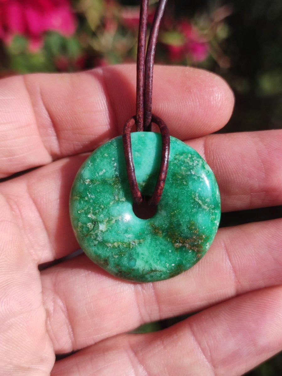 Variscit 30mm Edelstein Kette Donut Pi Scheibe rund Heilstein grün Natur Rarität Geschenk Mann Frau Er Sie Freund Bruder Glück Anhänger - Art of Nature Berlin