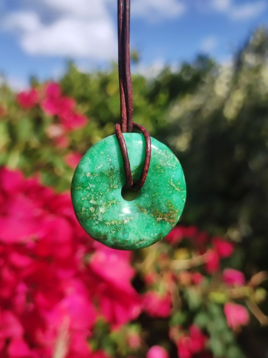 Variscit 30mm Edelstein Kette Donut Pi Scheibe rund Heilstein grün Natur Rarität Geschenk Mann Frau Er Sie Freund Bruder Glück Anhänger - Art of Nature Berlin