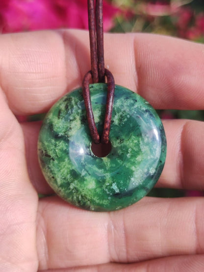 Variscit 30mm Edelstein Kette Donut Pi Scheibe rund Heilstein grün Natur Rarität Geschenk Mann Frau Er Sie Freund Bruder Glück Anhänger - Art of Nature Berlin