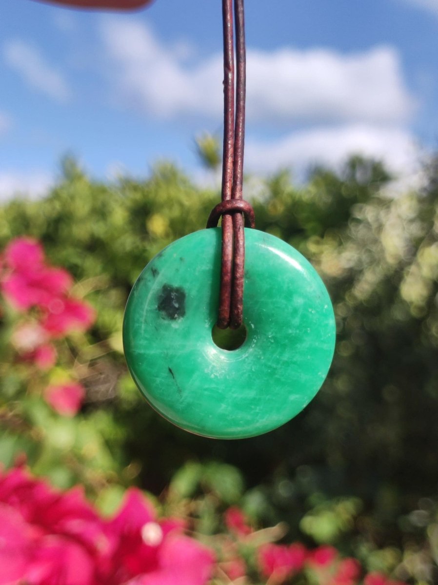 Variscit 30mm Edelstein Kette Donut Pi Scheibe rund Heilstein grün Natur Rarität Geschenk Mann Frau Er Sie Freund Bruder Glück Anhänger - Art of Nature Berlin