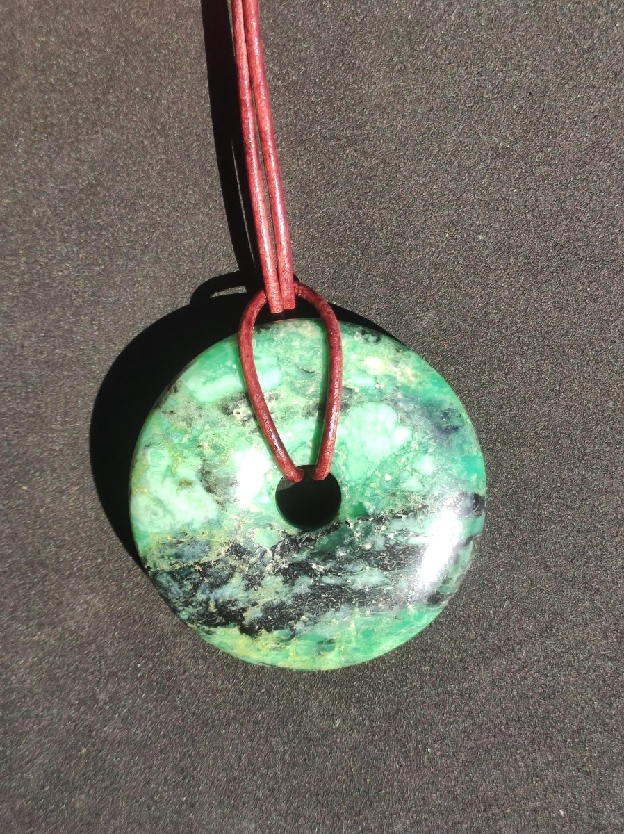 Variscit 40mm Edelstein Kette Donut Pi Scheibe rund Heilstein grün Natur Rarität Geschenk Mann Frau Er Sie Freund Bruder Glück Anhänger - Art of Nature Berlin