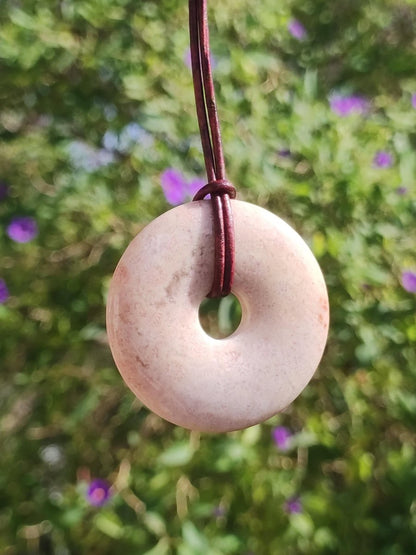 Versteinerte Koralle 40mm Edelstein Kette Donut Heilstein Natur braun beige Energie Rarität Schmuck Frau Mann Er Sie Bruder Geschenk Freund - Art of Nature Berlin