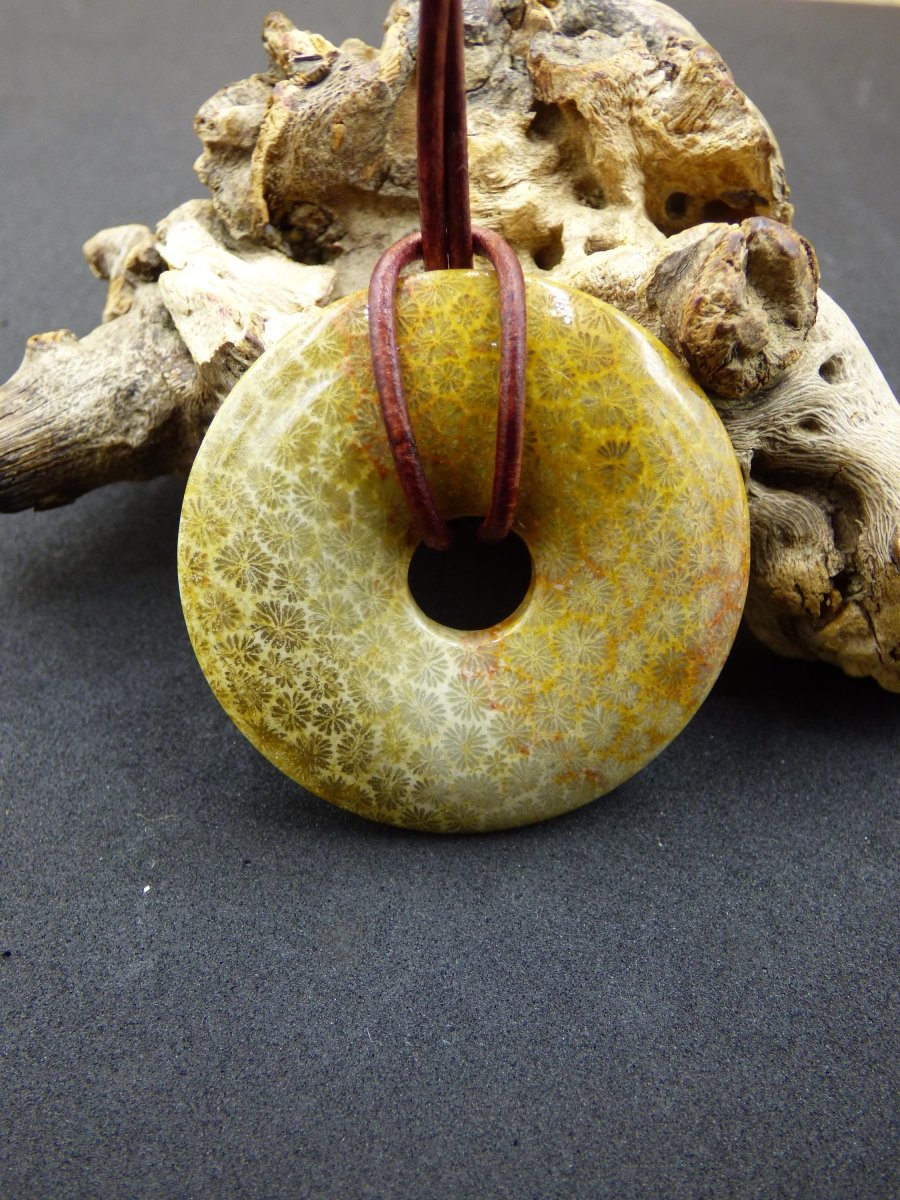 Versteinerte Koralle 40mm Edelstein Kette Heilstein Natur braun beige Energie Echt Rarität Schmuck Frau Mann Er Sie Bruder Geschenk Freundin - Art of Nature Berlin