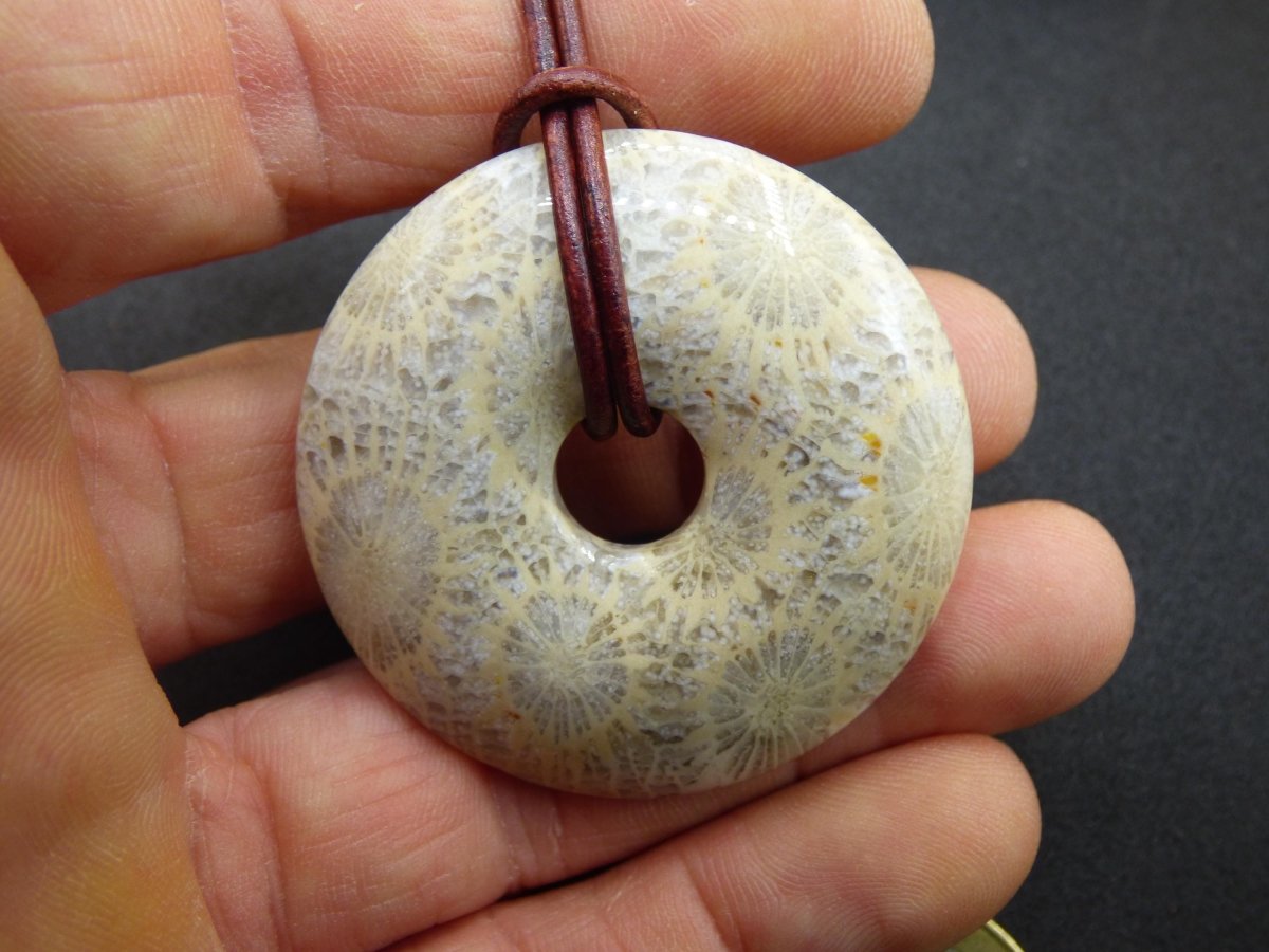 Versteinerte Koralle 40mm Edelstein Kette Heilstein Natur braun beige Energie Echt Rarität Schmuck Frau Mann Er Sie Bruder Geschenk Freundin - Art of Nature Berlin