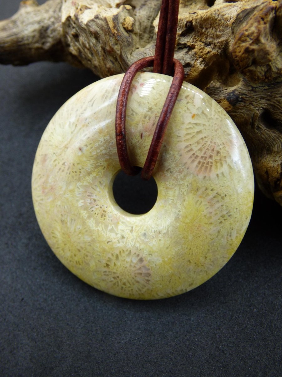 Versteinerte Koralle 40mm Edelstein Kette Heilstein Natur braun beige Energie Echt Rarität Schmuck Frau Mann Er Sie Bruder Geschenk Freundin - Art of Nature Berlin