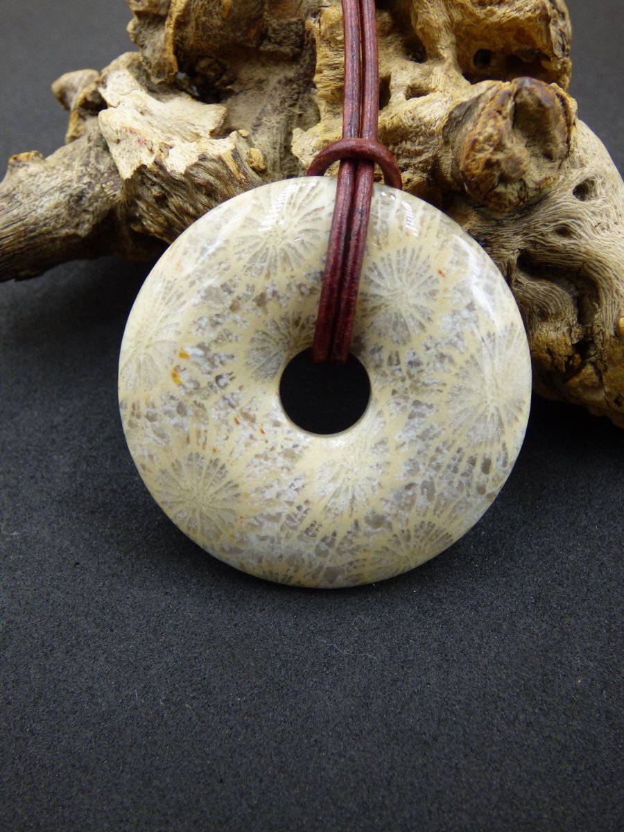 Versteinerte Koralle 40mm Edelstein Kette Heilstein Natur braun beige Energie Echt Rarität Schmuck Frau Mann Er Sie Bruder Geschenk Freundin - Art of Nature Berlin