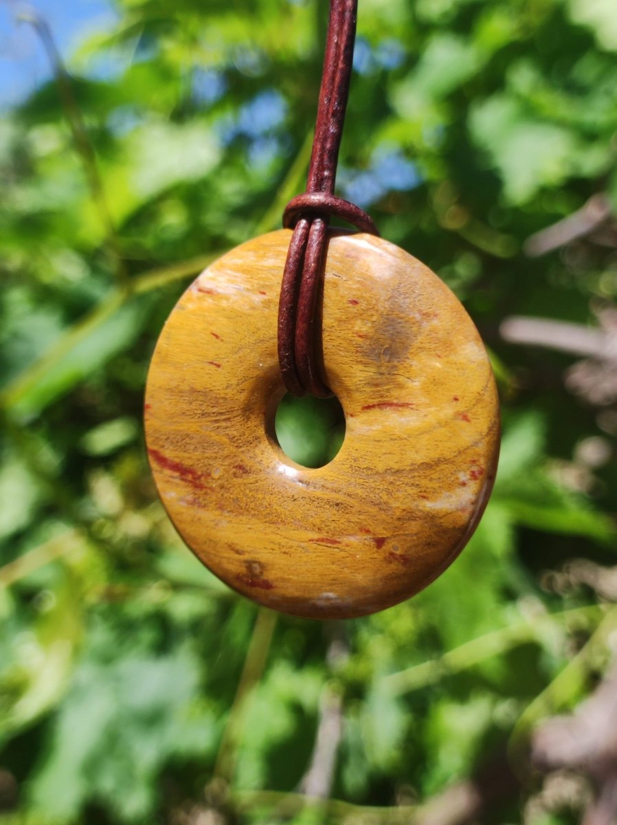 Versteinertes Holz - 40mm Donut Edelstein Kette Natur Rarität Heilstein Energie Kristall Anhänger Mann Frau Kind Geschenk Er Sie Freundin - Art of Nature Berlin