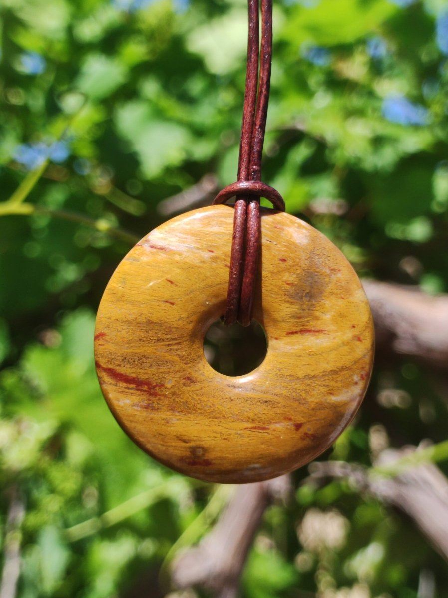 Versteinertes Holz - 40mm Donut Edelstein Kette Natur Rarität Heilstein Energie Kristall Anhänger Mann Frau Kind Geschenk Er Sie Freundin - Art of Nature Berlin