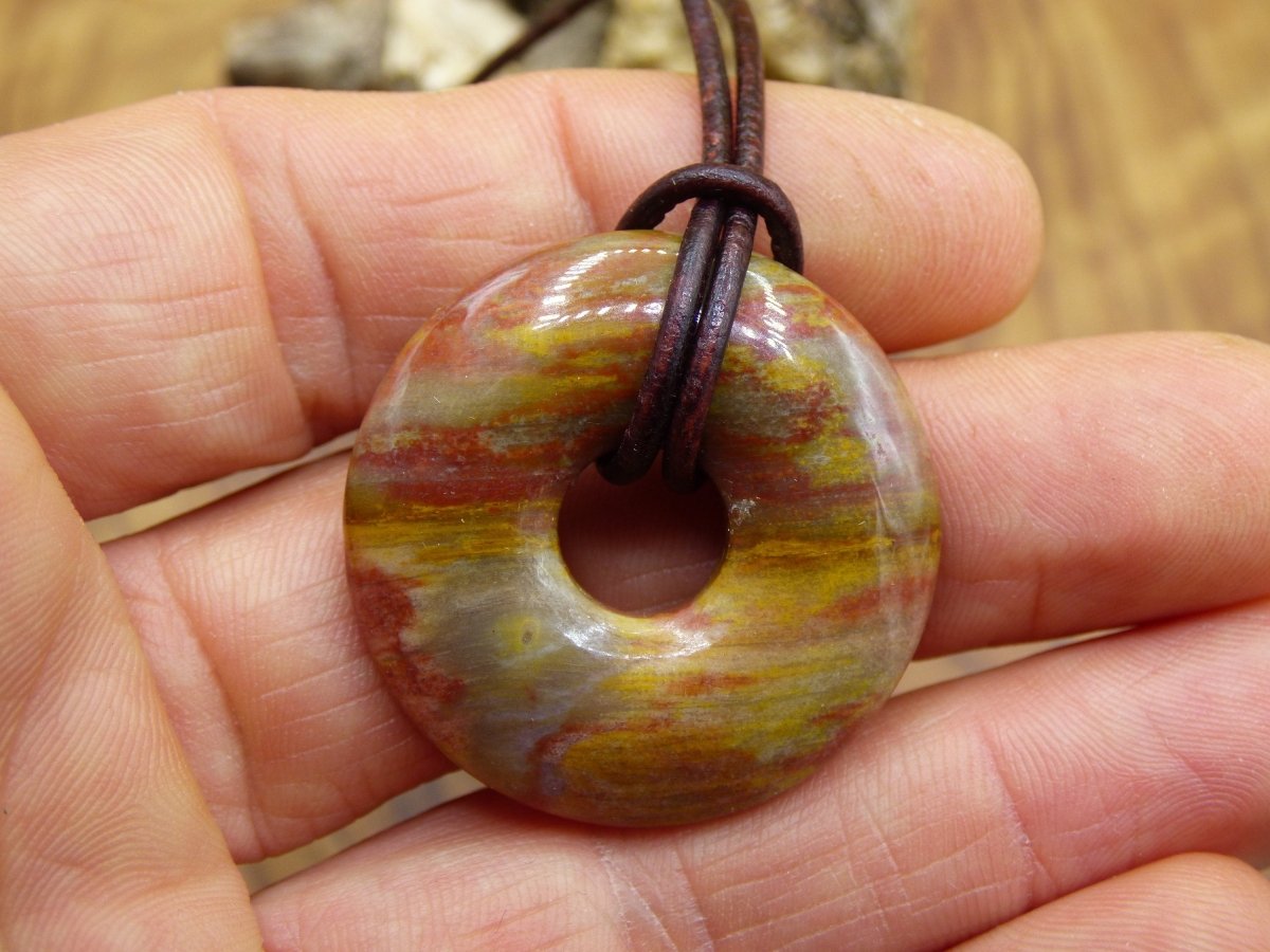 Versteinertes Holz Donut ~ Edelstein Kette ~HIPPIE ~GOA ~Boho ~Ethno ~Nature ~Heilstein - Art of Nature Berlin