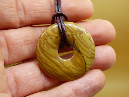 Versteinertes Walnuss Holz Donut braun ~ Edelstein Kette ~HIPPIE ~GOA ~Boho ~Ethno ~Nature ~Heilstein - Art of Nature Berlin