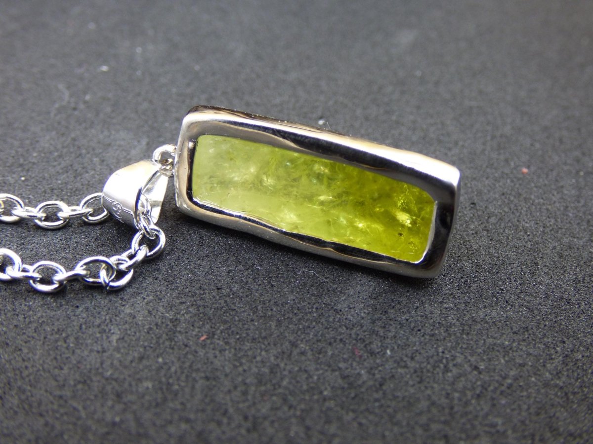 Vesuvianit grün AAA 925 Silber Edelstein Kette Natur Heilstein Kristall Rarität Anhänger Mann Frau Er Sie Geschenk Wunderschön Edel - Art of Nature Berlin