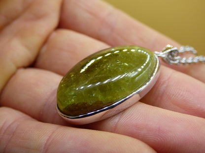 Vesuvianit grün AAA 925 Silber Edelstein Kette Natur Heilstein Kristall Rarität Anhänger Mann Frau Er Sie Geschenk Wunderschön Edel - Art of Nature Berlin