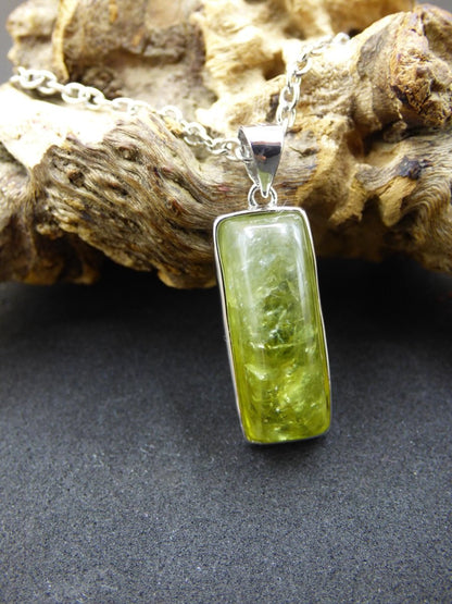 Vesuvianit grün AAA 925 Silber Edelstein Kette Natur Heilstein Kristall Rarität Anhänger Mann Frau Er Sie Geschenk Wunderschön Edel - Art of Nature Berlin